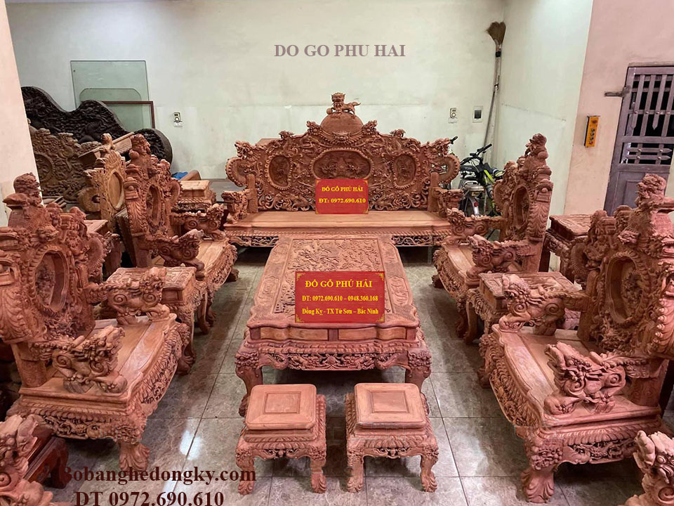 Bàn ghế đồng kỵ chạm rồng